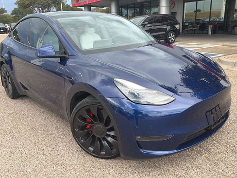 Used 2022 Tesla Model Y Performance AWD/4WD image 1