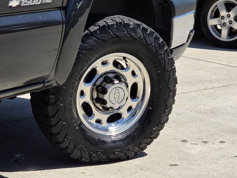 Used 2005 Chevrolet Silverado 1500 LS AWD/4WD image 13