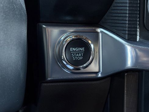 Used 2025 Ford F150 King Ranch image 18