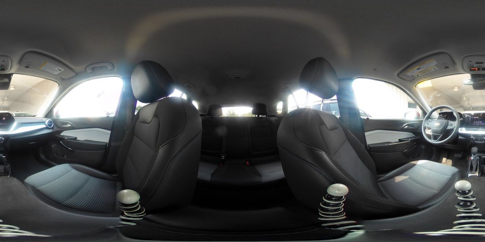 Used 2025 Chevrolet Trax LT FWD image 40