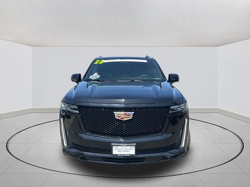 Certified 2022 Cadillac Escalade ESV Sport AWD/4WD image 2