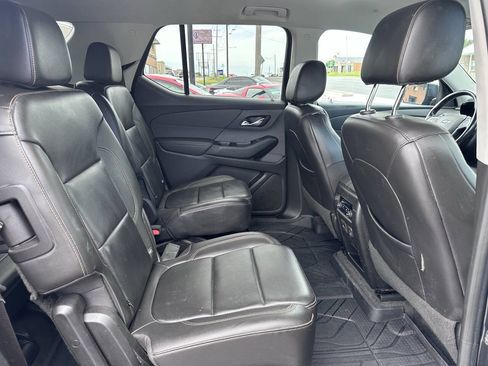 Used 2020 Chevrolet Traverse RS w/ LPO, Floor Liner Package AWD/4WD image 12