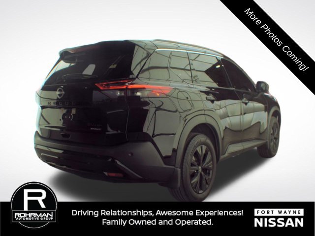 Used 2023 Nissan Rogue SV w/ SV Premium B Package AWD/4WD image 2