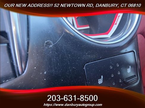 Used 2019 Toyota Camry XSE FWD image 11