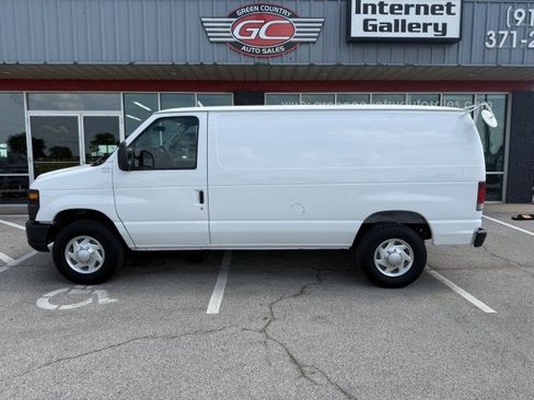 Used 2011 Ford E-250 and Econoline 250 RWD image 5
