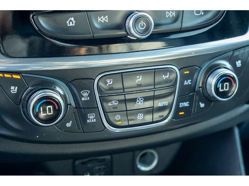 Used 2022 Chevrolet Traverse Premier w/ Redline Edition FWD image 30