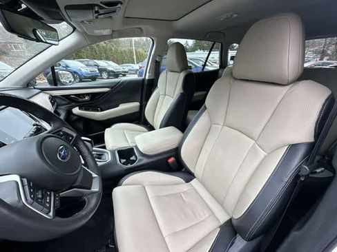 Certified 2025 Subaru Outback Limited image 17