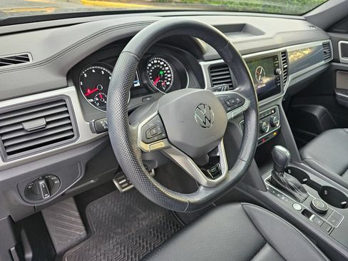 Used 2021 Volkswagen Atlas Cross Sport SE w/ Panoramic Sunroof Package AWD/4WD image 25
