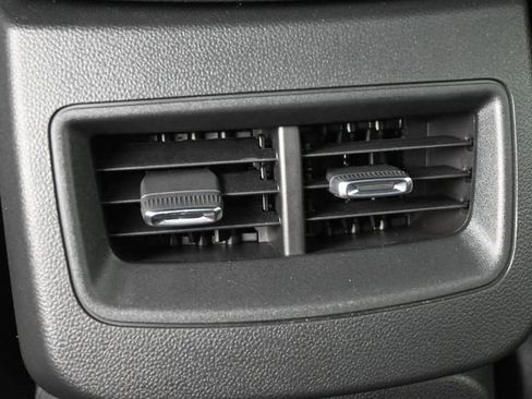 New 2026 Chevrolet Equinox EV LT image 25