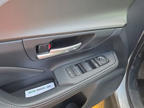 Used 2025 Toyota Grand Highlander AWD image 15