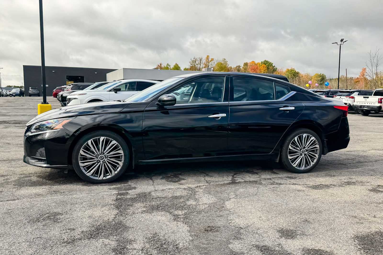 Certified 2023 Nissan Altima 2.5 SL AWD/4WD image 6