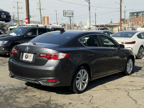 Used 2016 Acura ILX FWD with Premium Package image 4