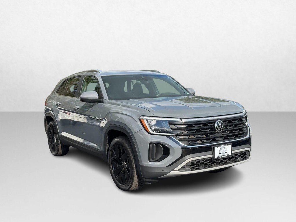Used 2025 Volkswagen Atlas Cross Sport SE FWD image 12