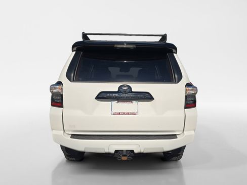 Used 2021 Toyota 4Runner Venture w/ Moonroof Package AWD/4WD image 4