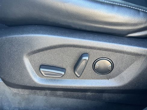 Certified 2022 Ford Edge Titanium w/ Equipment Group 301A image 23