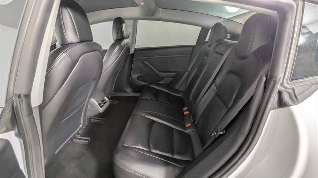 Used 2021 Tesla Model 3 Standard Range Plus RWD image 16