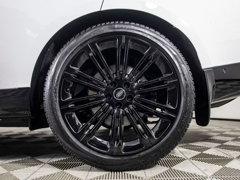 Used 2024 Land Rover Range Rover SE AWD/4WD image 39