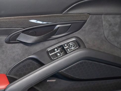 Certified 2019 Porsche 911 GT2 RS RWD image 16
