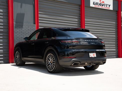 Used 2020 Porsche Cayenne AWD/4WD image 13