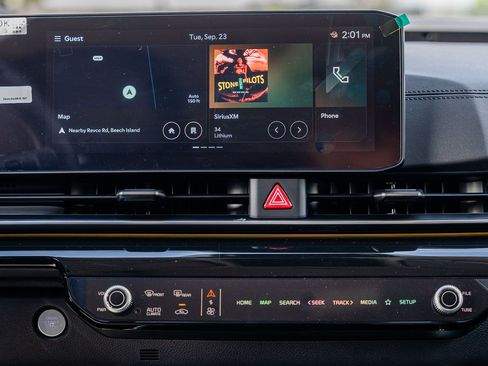 New 2026 Kia Carnival SX Prestige image 24