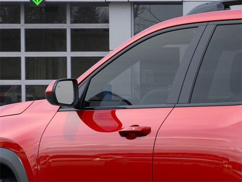 New 2026 Chevrolet Equinox ACTIV image 12