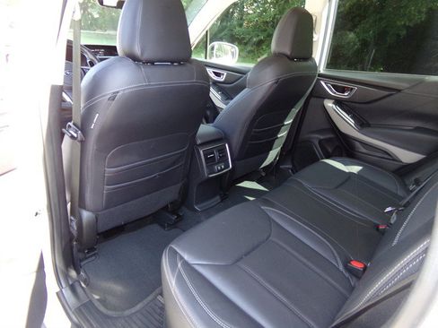 Used 2023 Subaru Forester Limited AWD/4WD image 21