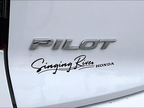 Used 2021 Honda Pilot Touring image 25