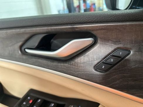 Used 2024 Jeep Grand Cherokee Limited w/ Trailer Tow Package image 10