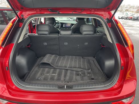 Certified 2023 Kia Niro EX image 11