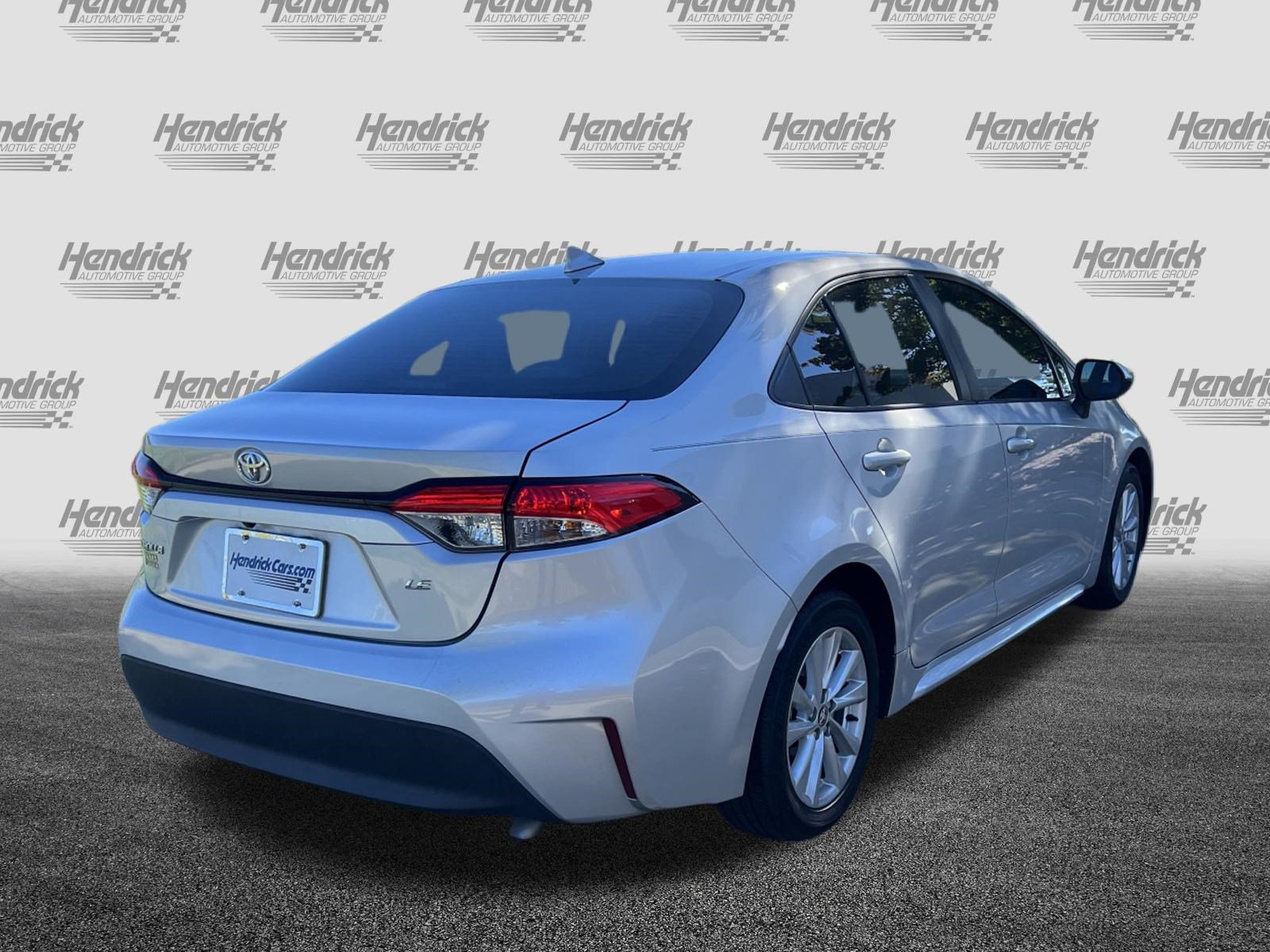 Used 2023 Toyota Corolla LE w/ LE Convenience Package FWD image 10
