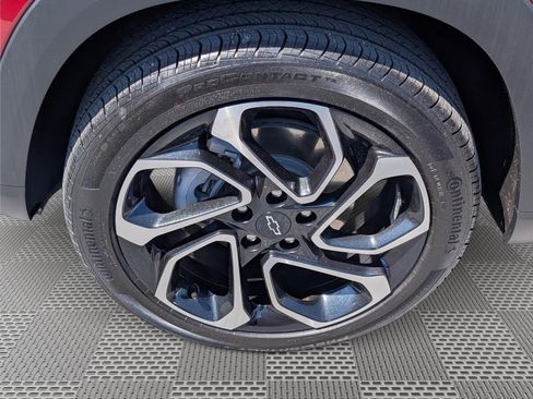 Used 2025 Chevrolet Trax RS w/ Driver Confidence Package FWD image 11