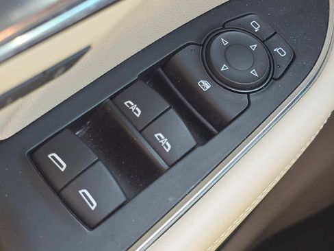 Used 2023 Buick Envision Avenir FWD image 28