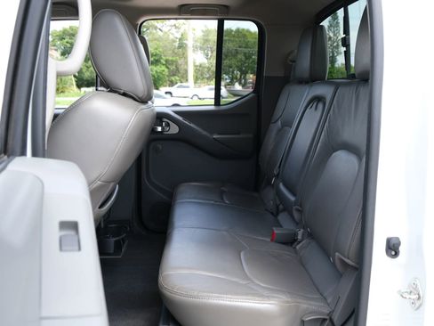 Used 2019 Nissan Frontier SL image 20