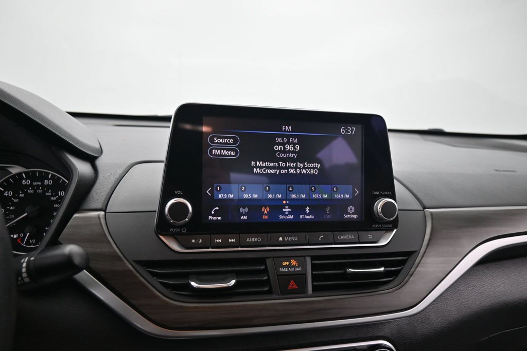 Used 2023 Nissan Altima 2.5 SV FWD image 21