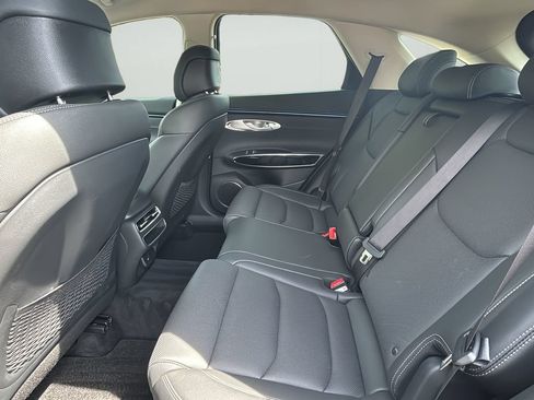Certified 2026 Genesis GV70 2.5T AWD/4WD image 20