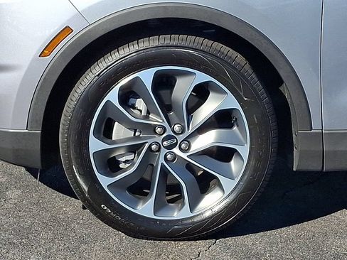 Certified 2023 Lincoln Nautilus Reserve AWD/4WD image 8