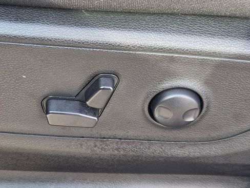 Used 2025 RAM 1500 Big Horn RWD image 27