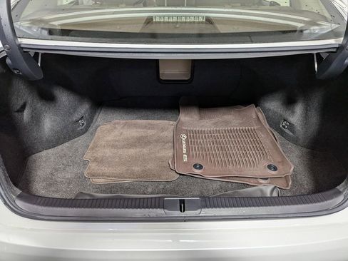 Used 2017 Lexus ES 350 w/ Premium Package image 44