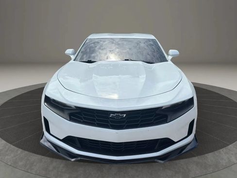 Used 2019 Chevrolet Camaro LT RWD image 8