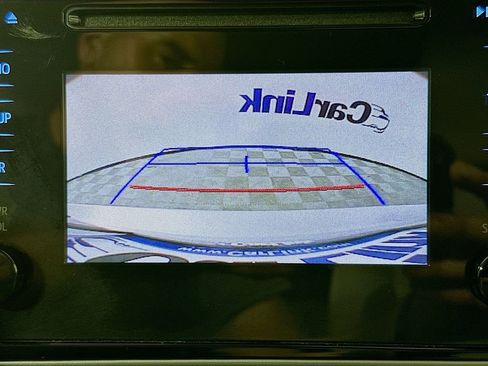 Used 2017 Toyota Corolla LE image 15