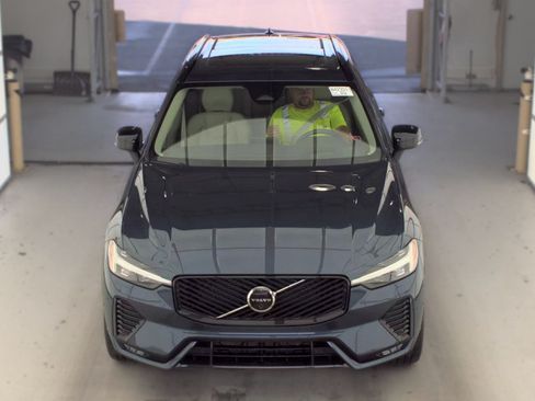 Used 2026 Volvo XC60 B5 Ultra AWD/4WD image 15
