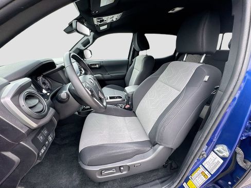 Used 2023 Toyota Tacoma TRD Off-Road image 25