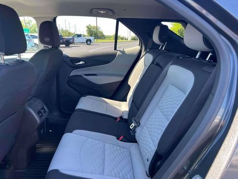 Used 2018 Chevrolet Equinox LT FWD image 29
