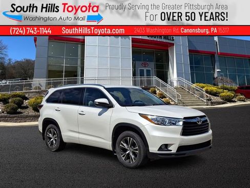 Used 2016 Toyota Highlander XLE AWD/4WD image 1