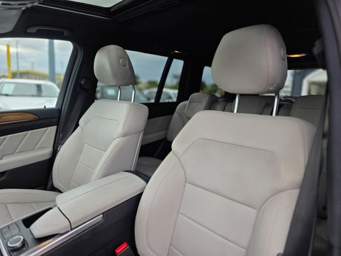 Used 2016 Mercedes-Benz GL 450 4MATIC image 17