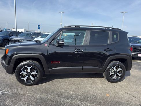 Used 2022 Jeep Renegade Trailhawk AWD/4WD image 6