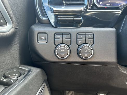 Used 2025 Chevrolet Silverado 2500 High Country w/ High Country Premium Package AWD/4WD image 36