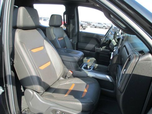 Used 2020 GMC Sierra 1500 AT4 image 25