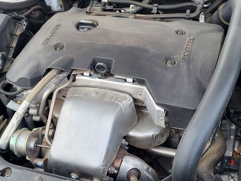 Used 2019 Buick Regal Essence w/ Driver Confidence Package I image 28