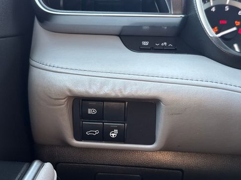 Used 2021 Toyota Highlander Limited image 36